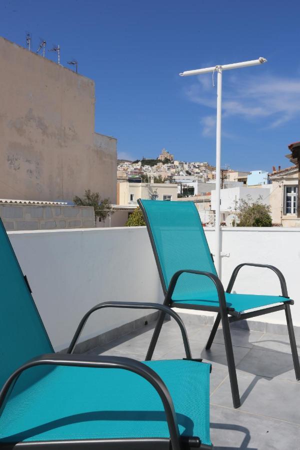 Welcome Home Syros Port Apartment 에르무폴리 외부 사진
