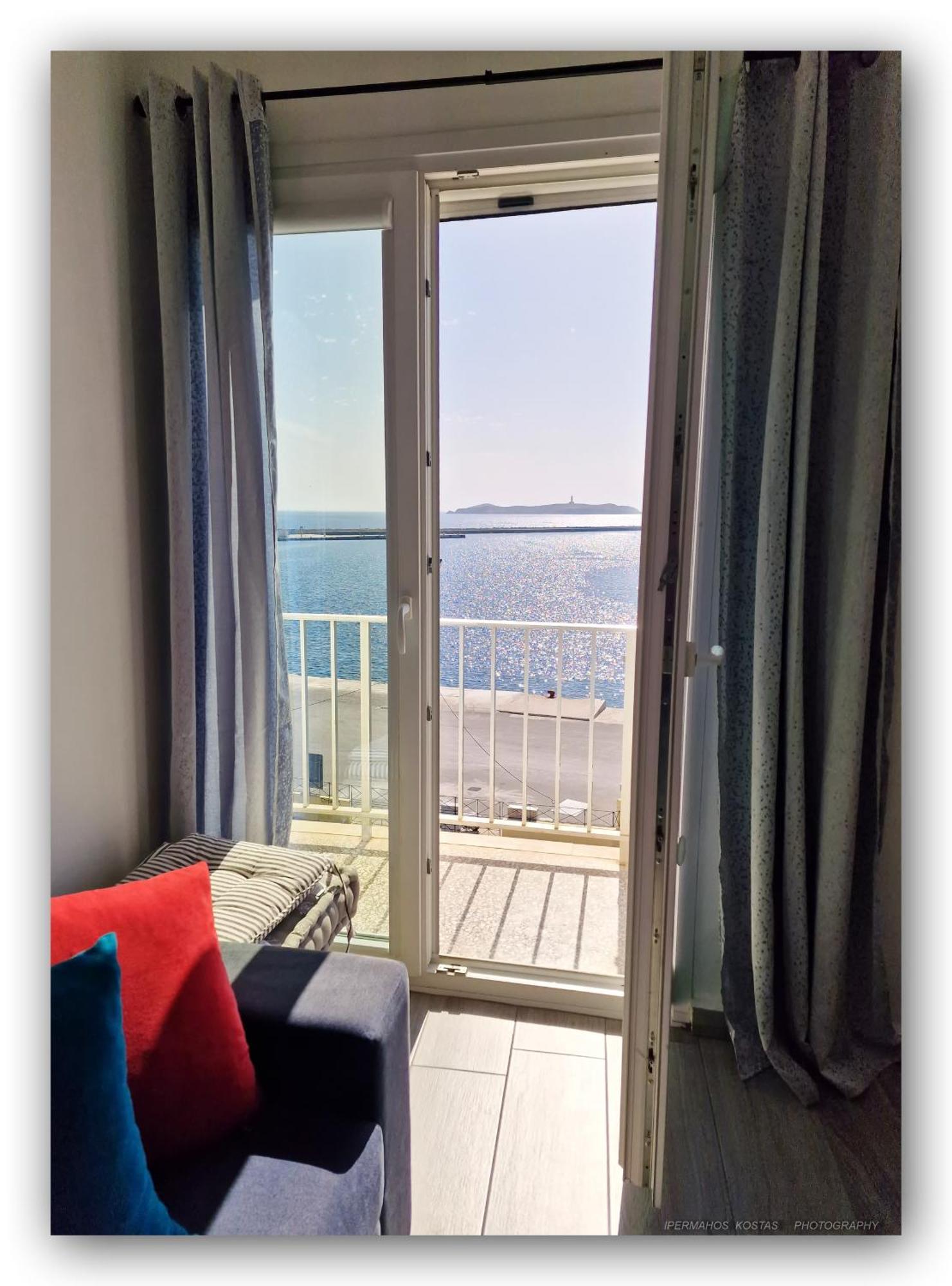 Welcome Home Syros Port Apartment 에르무폴리 외부 사진